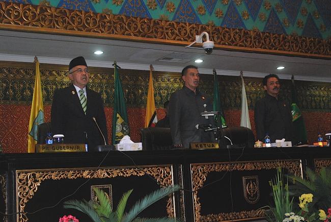 Paripurna Penyampaian Laporan LKPJ Kepala Daerah Prov Riau Tahun 2014